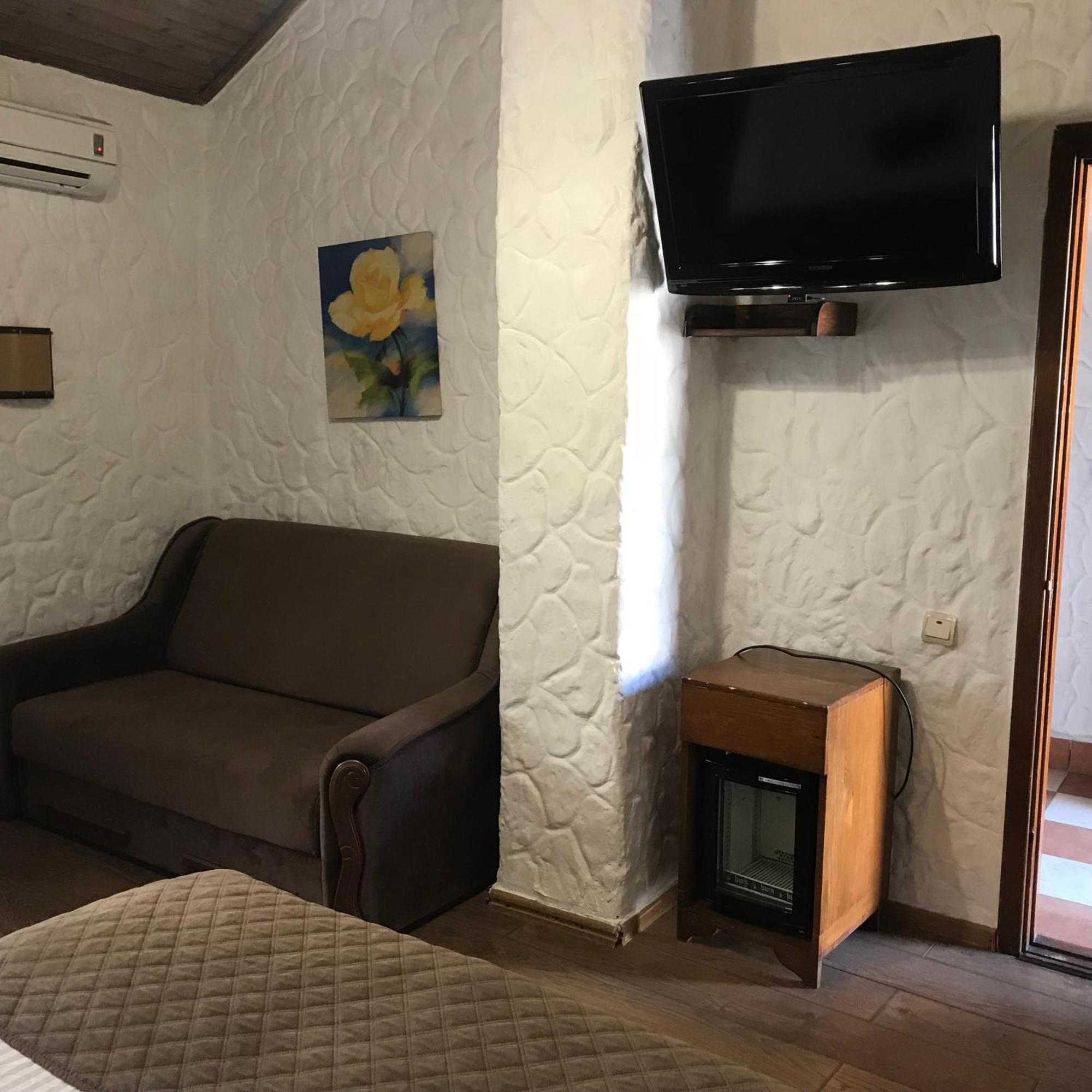 Complex Khutor Ξενοδοχείο Velyka Omelyana Εξωτερικό φωτογραφία