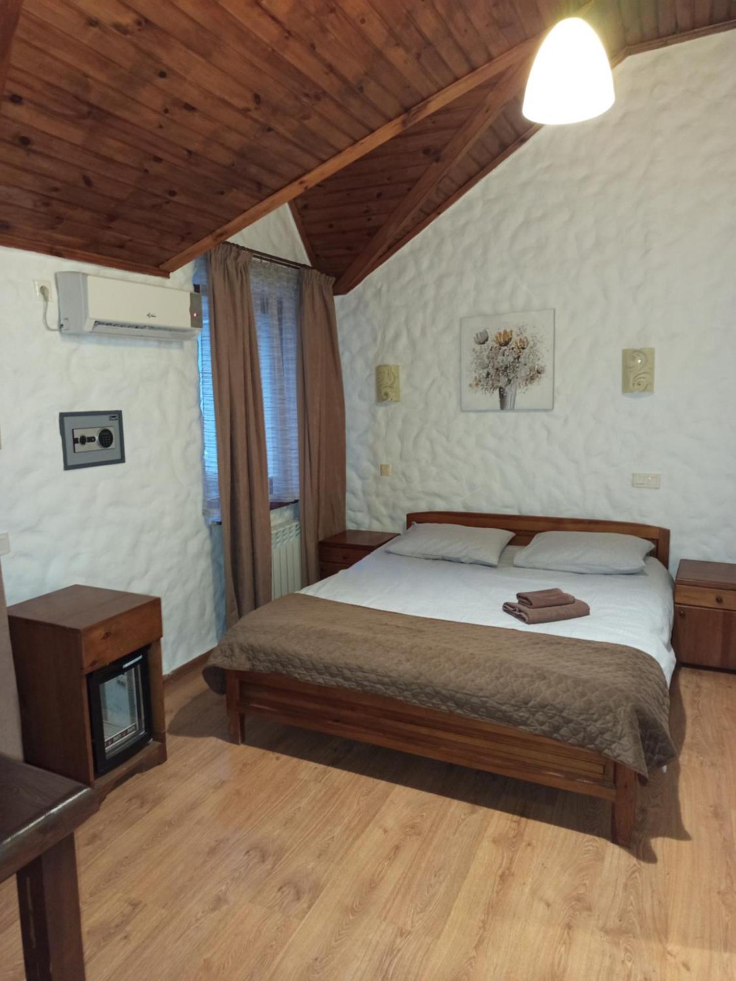 Complex Khutor Ξενοδοχείο Velyka Omelyana Εξωτερικό φωτογραφία